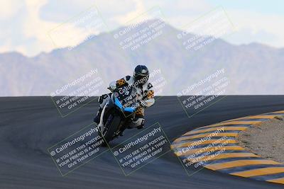 media/Oct-03-2022-Moto Forza (Mon) [[5f077a3730]]/Beginner Group/Session 5 (Turn 12)/